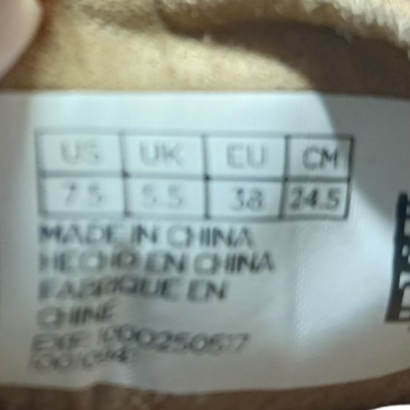 Toms women tan suede wedge ankle boots Size 7.5 - Picture 10 of 10